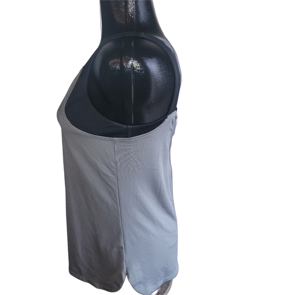 Jockey Gray and Black Layered Crossback Tank With Built In Bra M - Picture 5 of 7